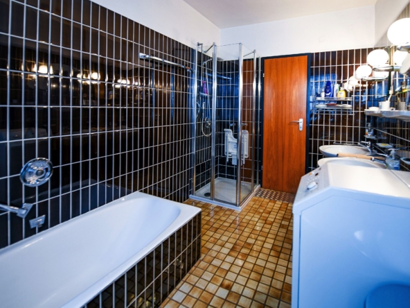 Erdgeschoß Badezimmer