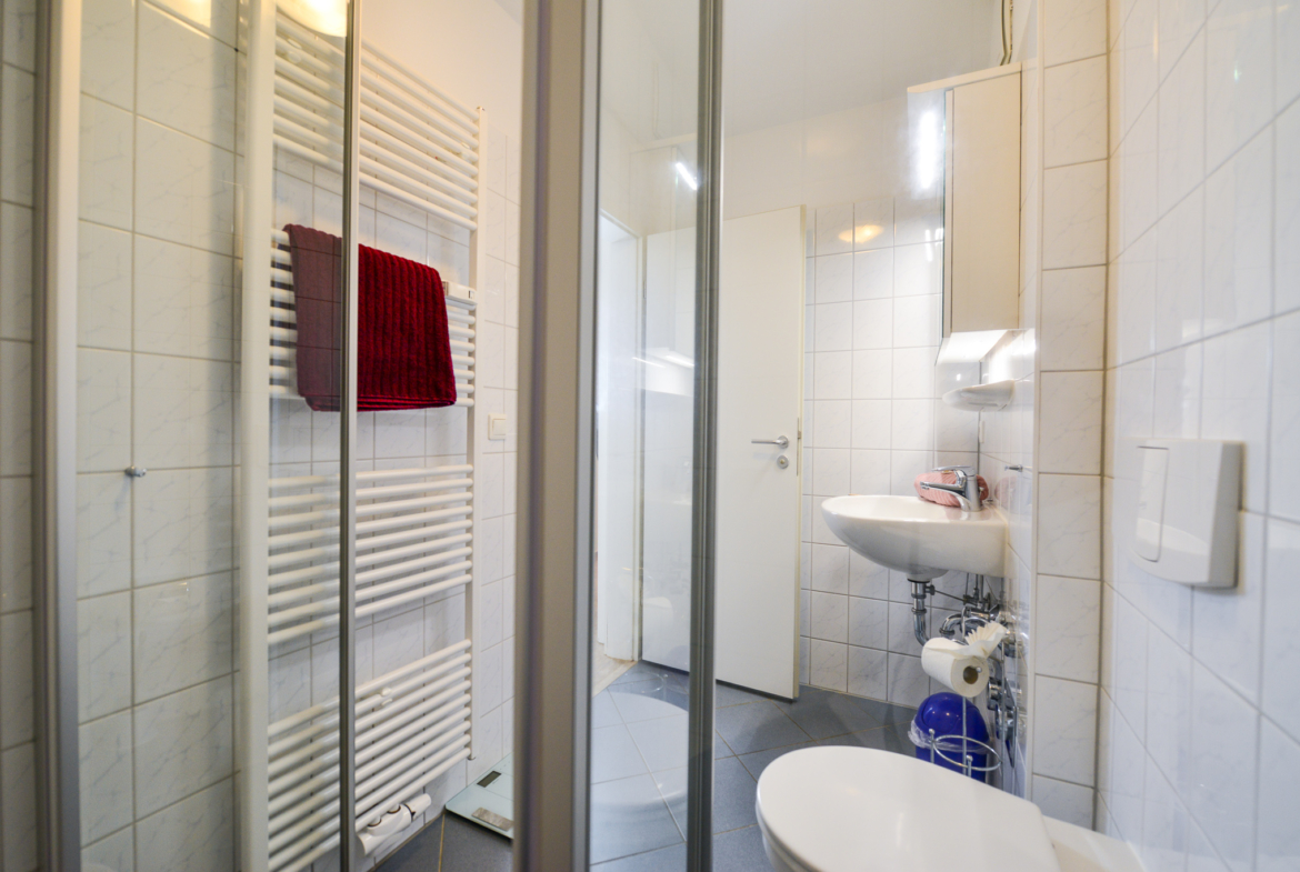 Bad Dusche WC