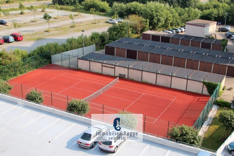 Tennisplatz am  Haus