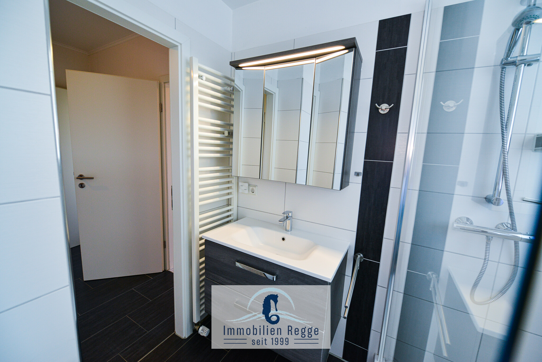 Tageslichtbad Dusche/WC Tageslichtbad Dusche/WC