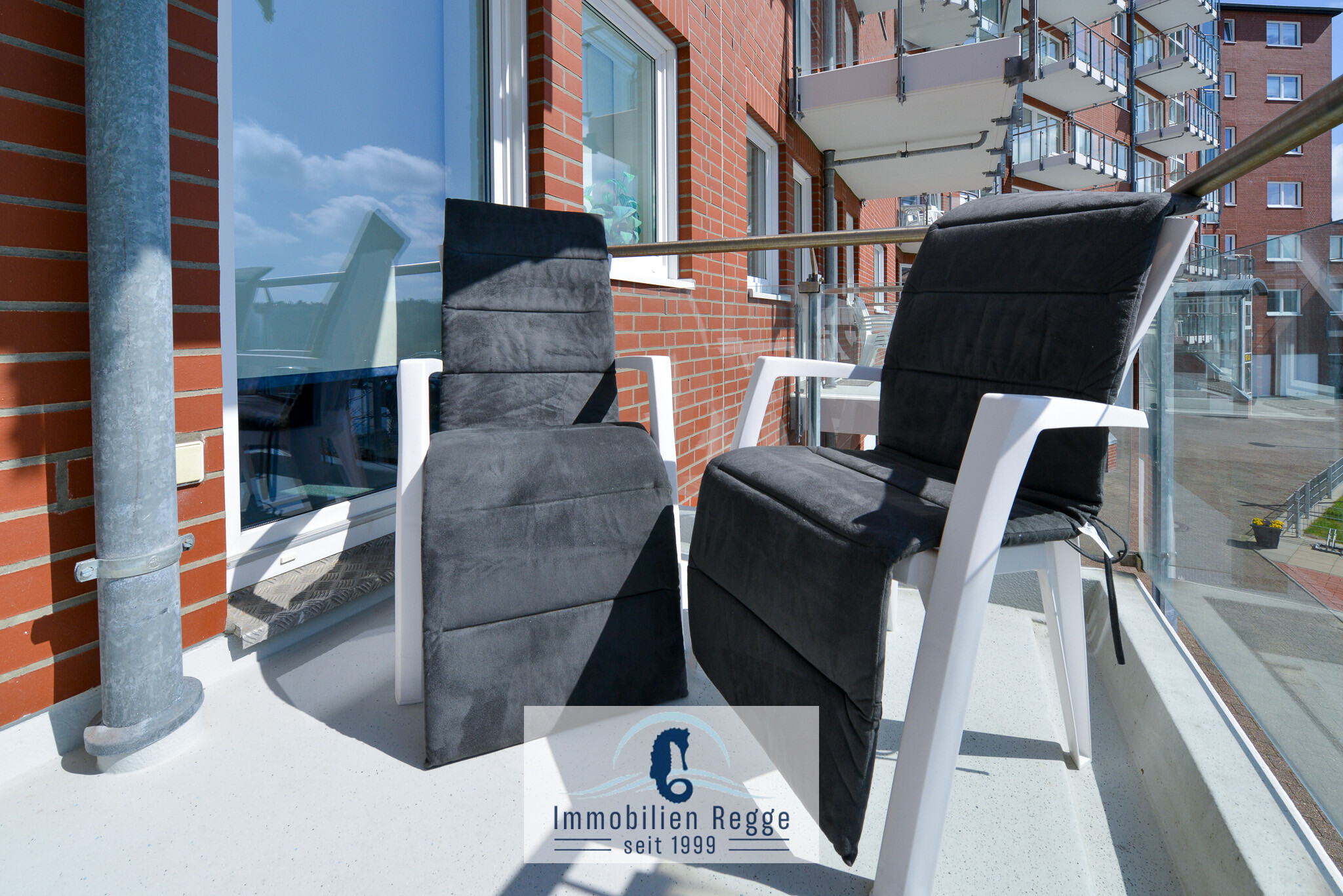 Balkon zur Südseite Balkon zur Südseite