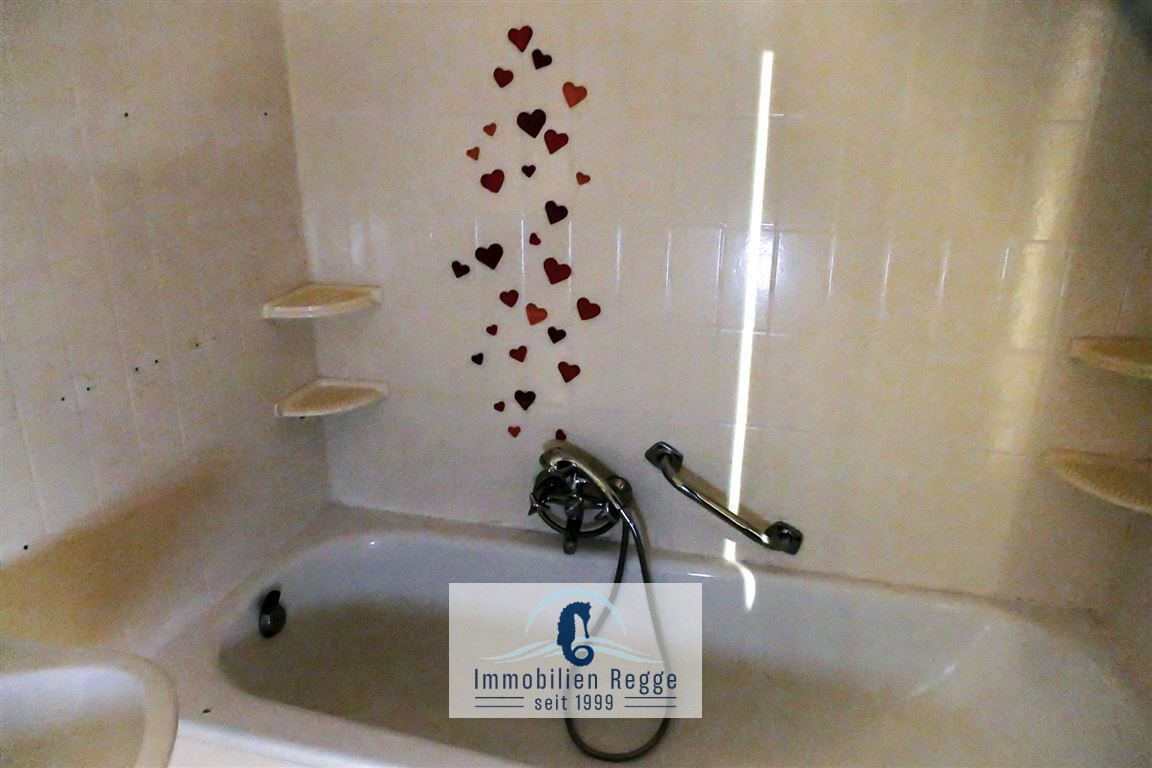 Bad Dusche und Badewabbe
