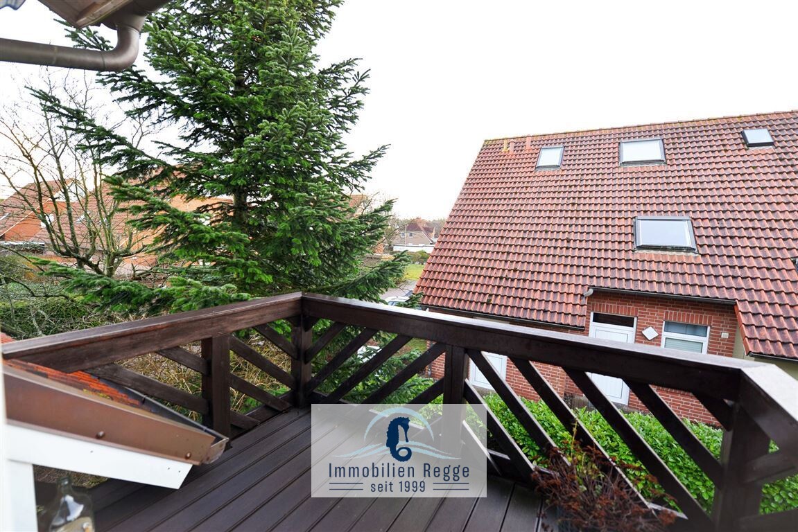 Südbalkon mit Markise Südbalkon mit Markise