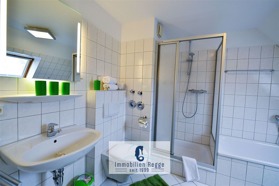Bad Badewanne + Dusche